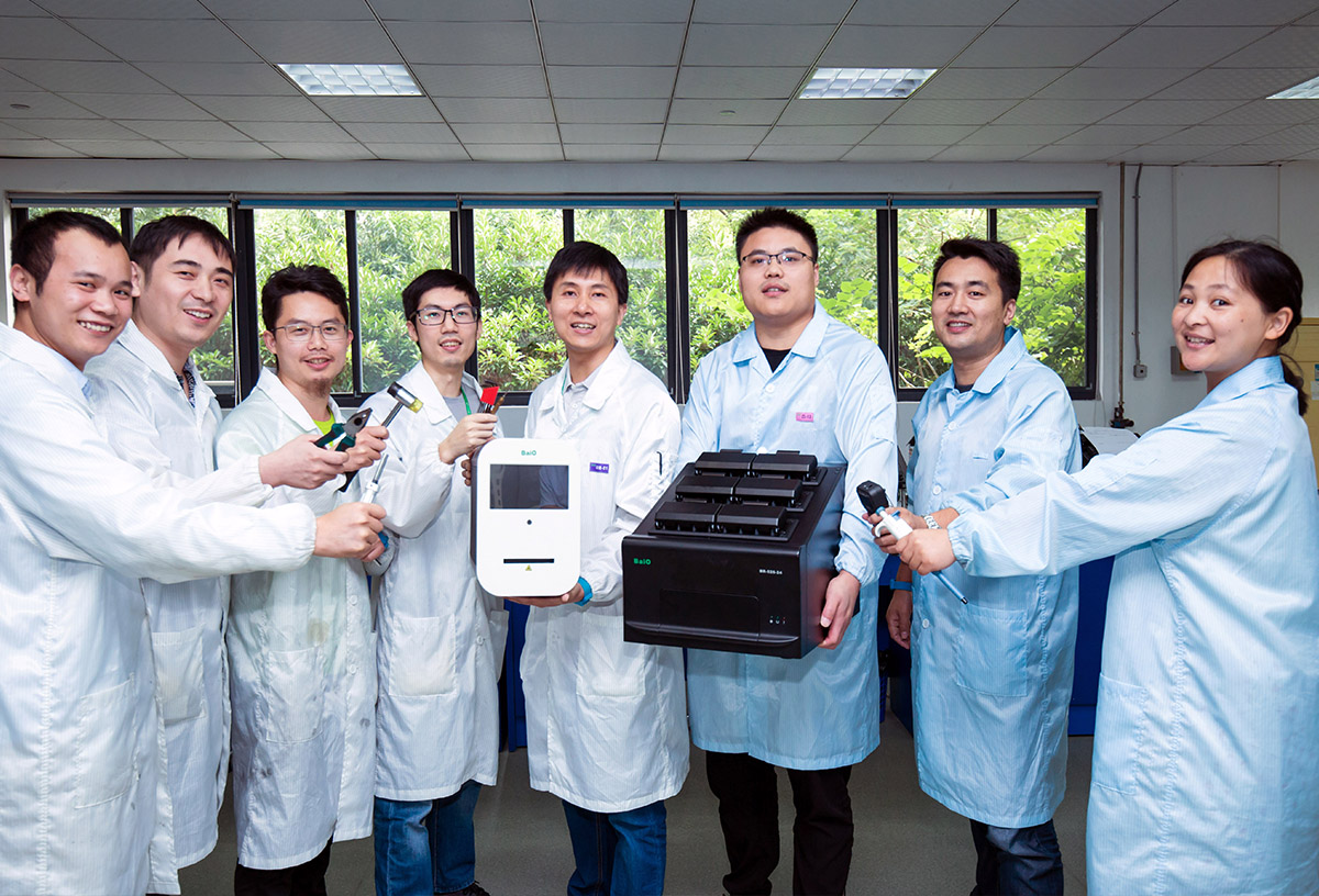 解决临床应用中的学术及技术问题，免后顾之忧